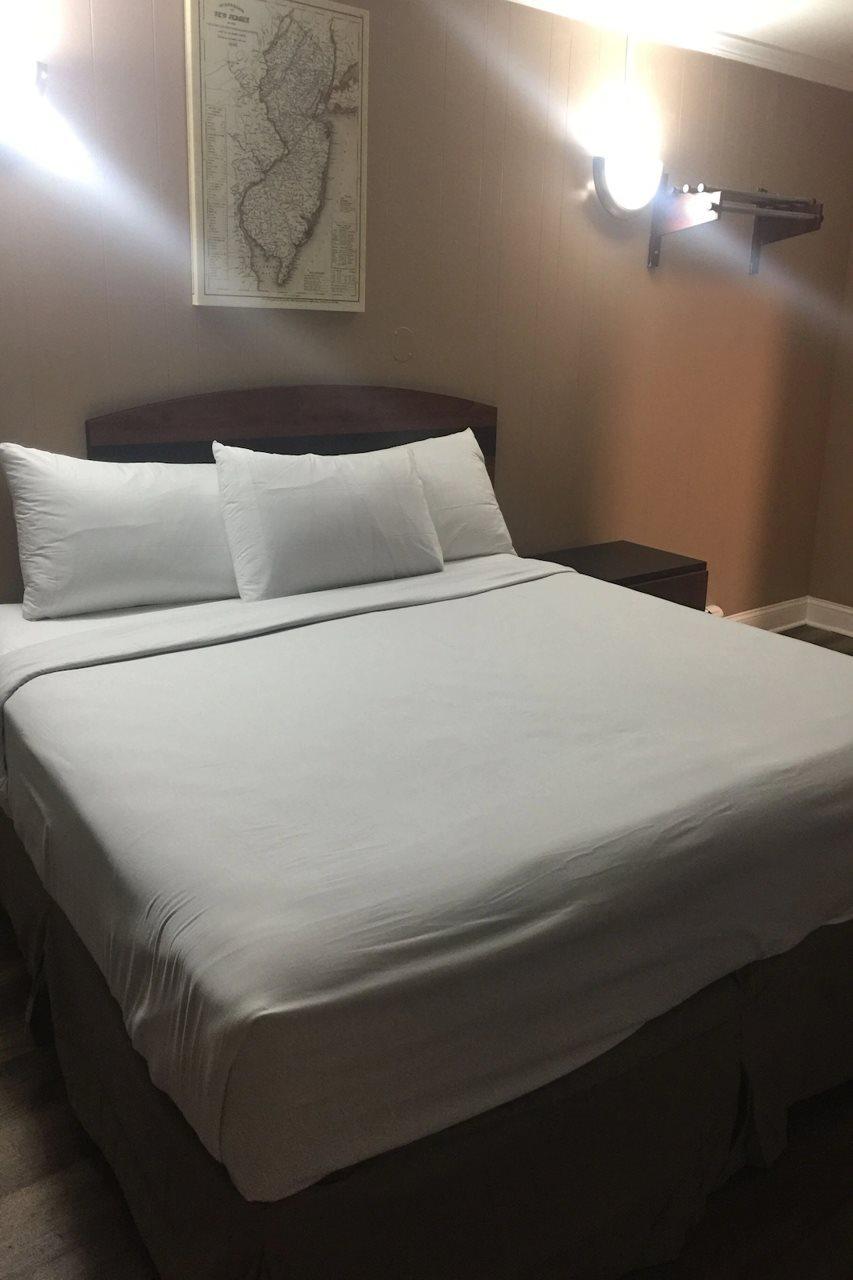 Americas Best Value Inn Avenel Woodbridge Exteriör bild
