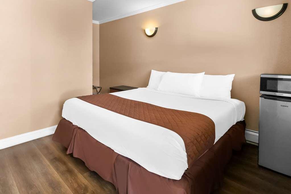 Americas Best Value Inn Avenel Woodbridge Rum bild