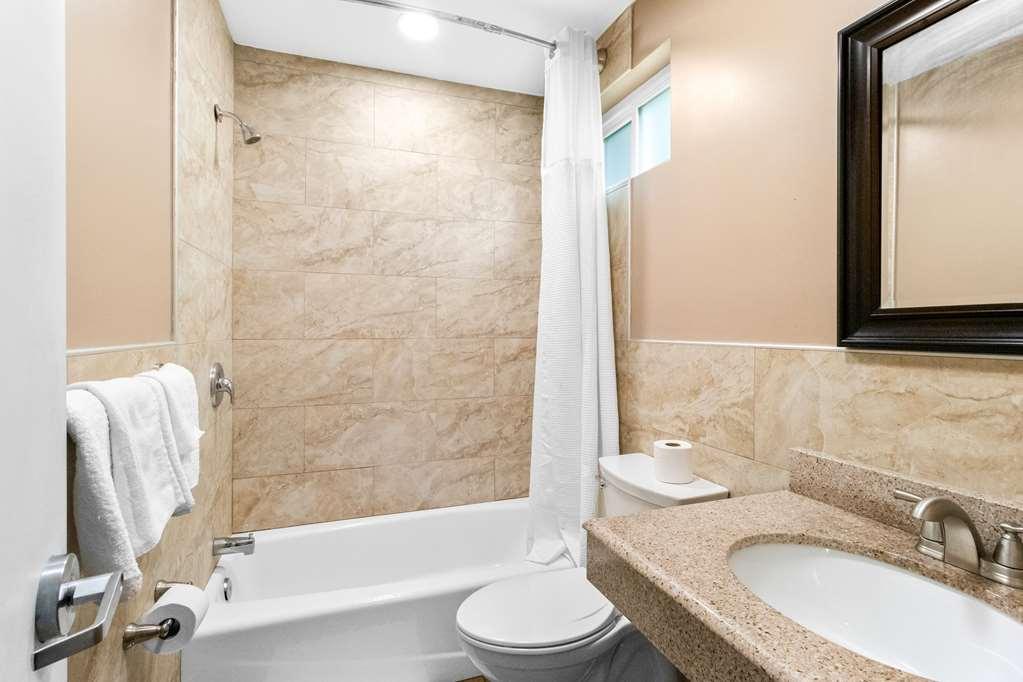 Americas Best Value Inn Avenel Woodbridge Rum bild